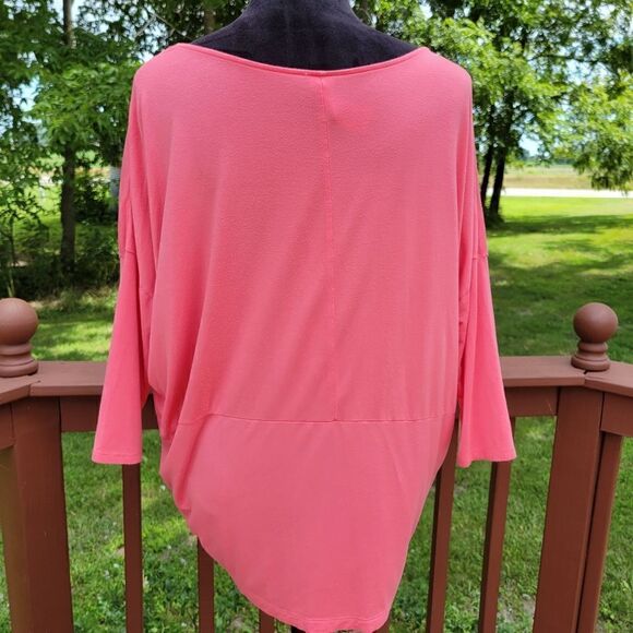 Avon Women's Coral Long Dolman Sleeve Boatneck Pullover Stretch Top Size S/M - Picture 4 of 12